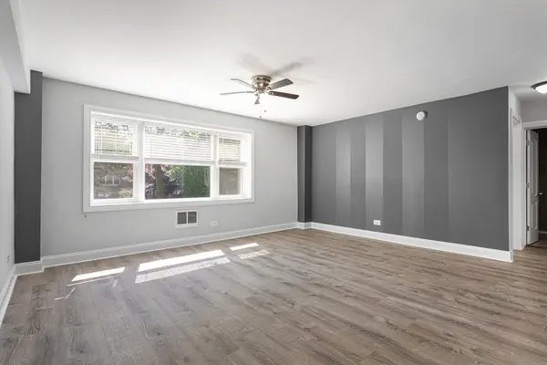 7710 N Sheridan RD #307, Chicago, IL 60626
