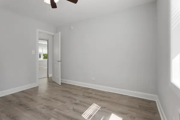 7710 N Sheridan RD #307, Chicago, IL 60626