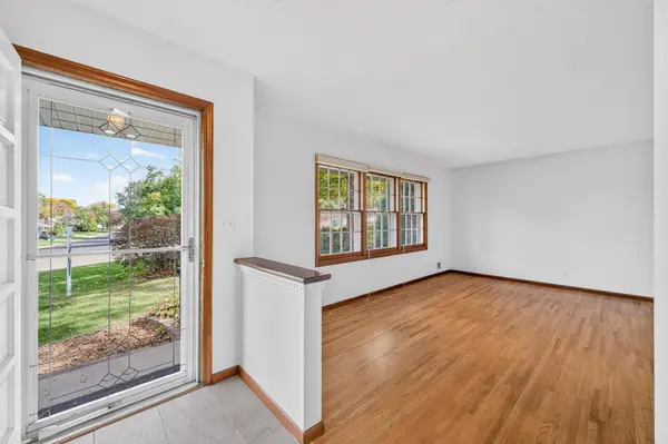3617 Boone AVE N, New Hope, MN 55427