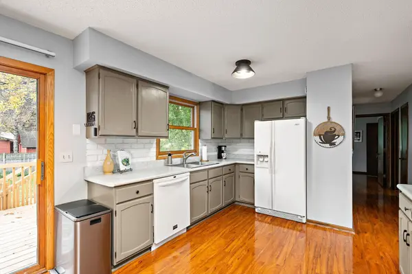 109 Oak AVE SW, Saint Michael, MN 55376