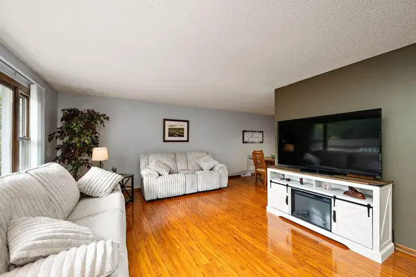 109 Oak AVE SW, Saint Michael, MN 55376