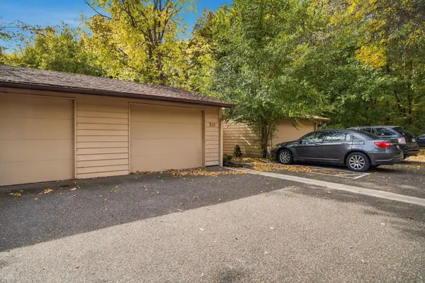 306 W Eagle Lake DR, Maple Grove, MN 55369
