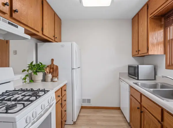 820 9th ST, Farmington, MN 55024