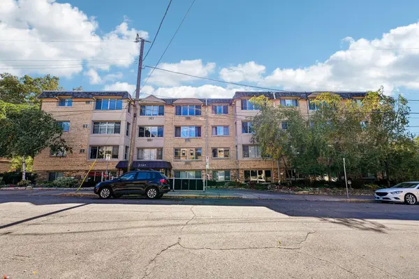2727 W 43rd ST #103, Minneapolis, MN 55410