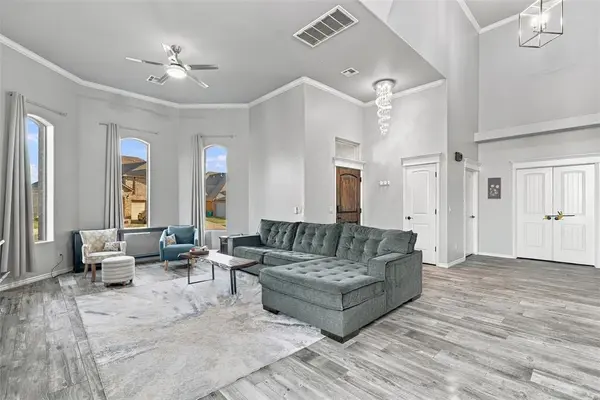 9316 NW 133rd CT, Yukon, OK 73099