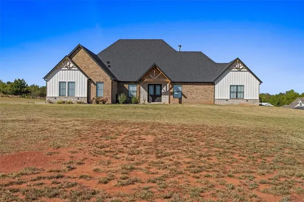 11825 SW 114th CIR, Mustang, OK 73064