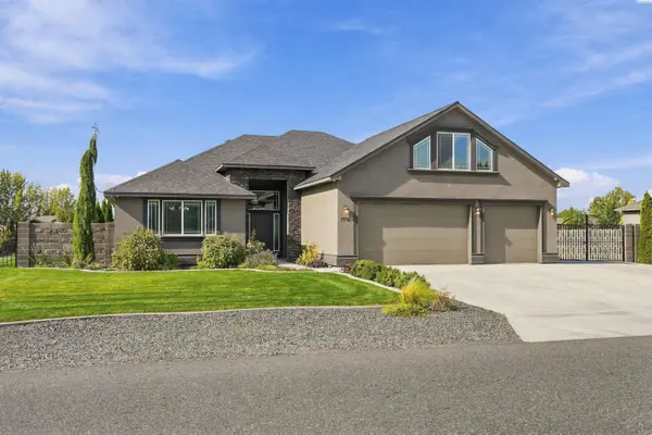 1916 Road 72, Pasco, WA 99301