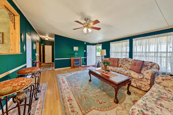 522 Under the Sun Rd, Cosby, TN 37722