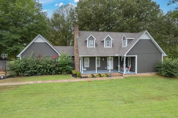 225 Meadowbrook Cir, Lexington, TN 38351