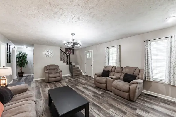 225 Meadowbrook Cir, Lexington, TN 38351