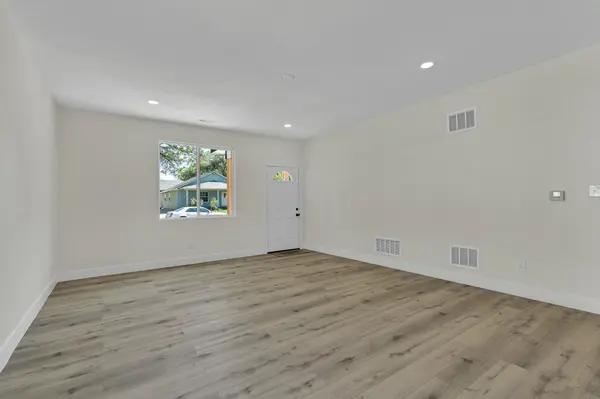 2331 N Jackson, Wichita, KS 67204