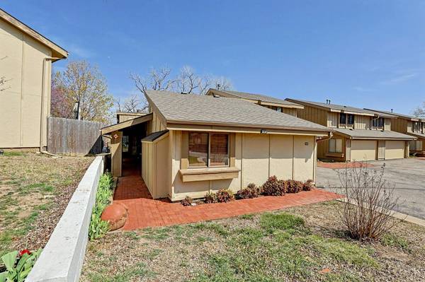 8201 E Harry, Wichita, KS 67207