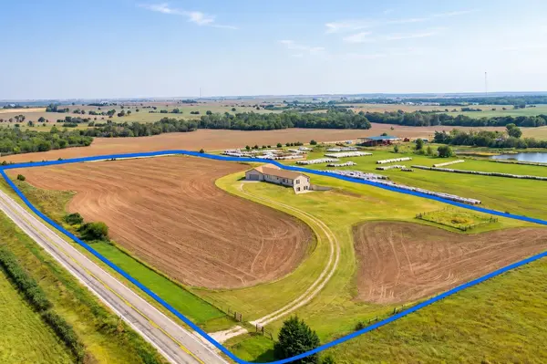 740 N Brookville Rd, Brookville, KS 67425
