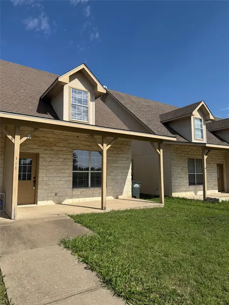 126 SANDSTONE DR #A, Jarrell, TX 76537