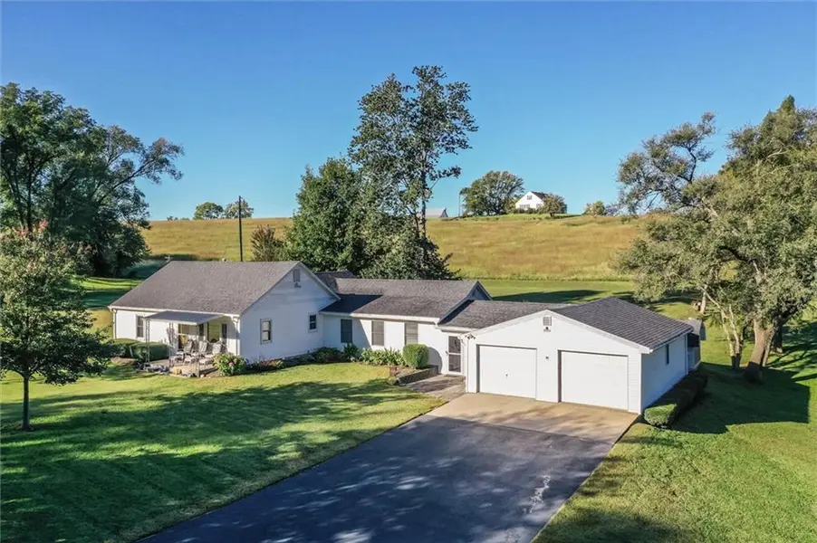 1904 4th ST, Platte City, MO 64079