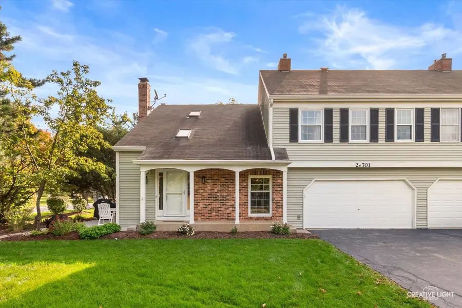 2S701 Timber DR #701, Warrenville, IL 60555