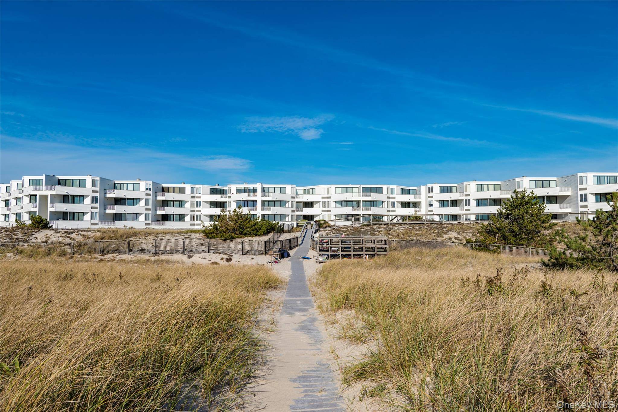 253 Dune RD #69, Westhampton Beach, NY 11978
