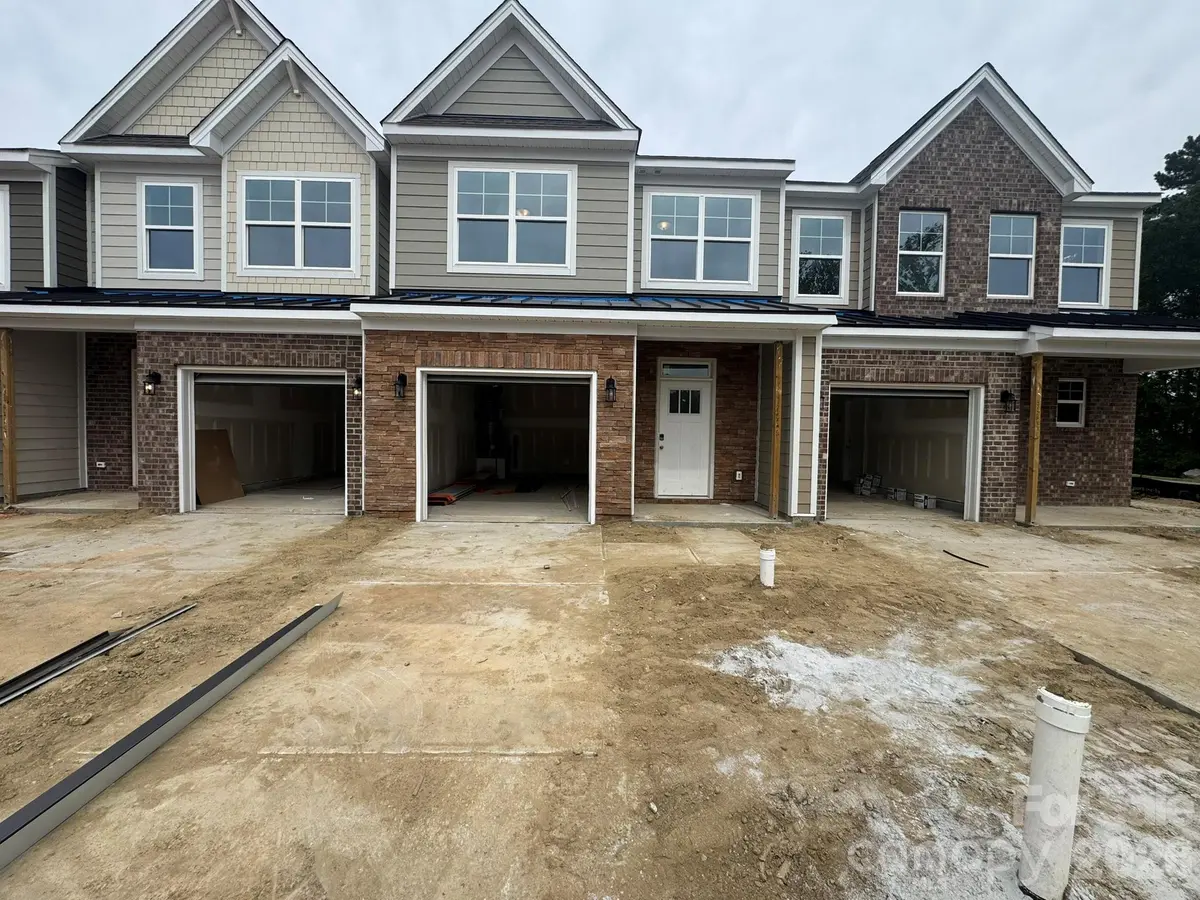 4308 Black CT, Harrisburg, NC 28075