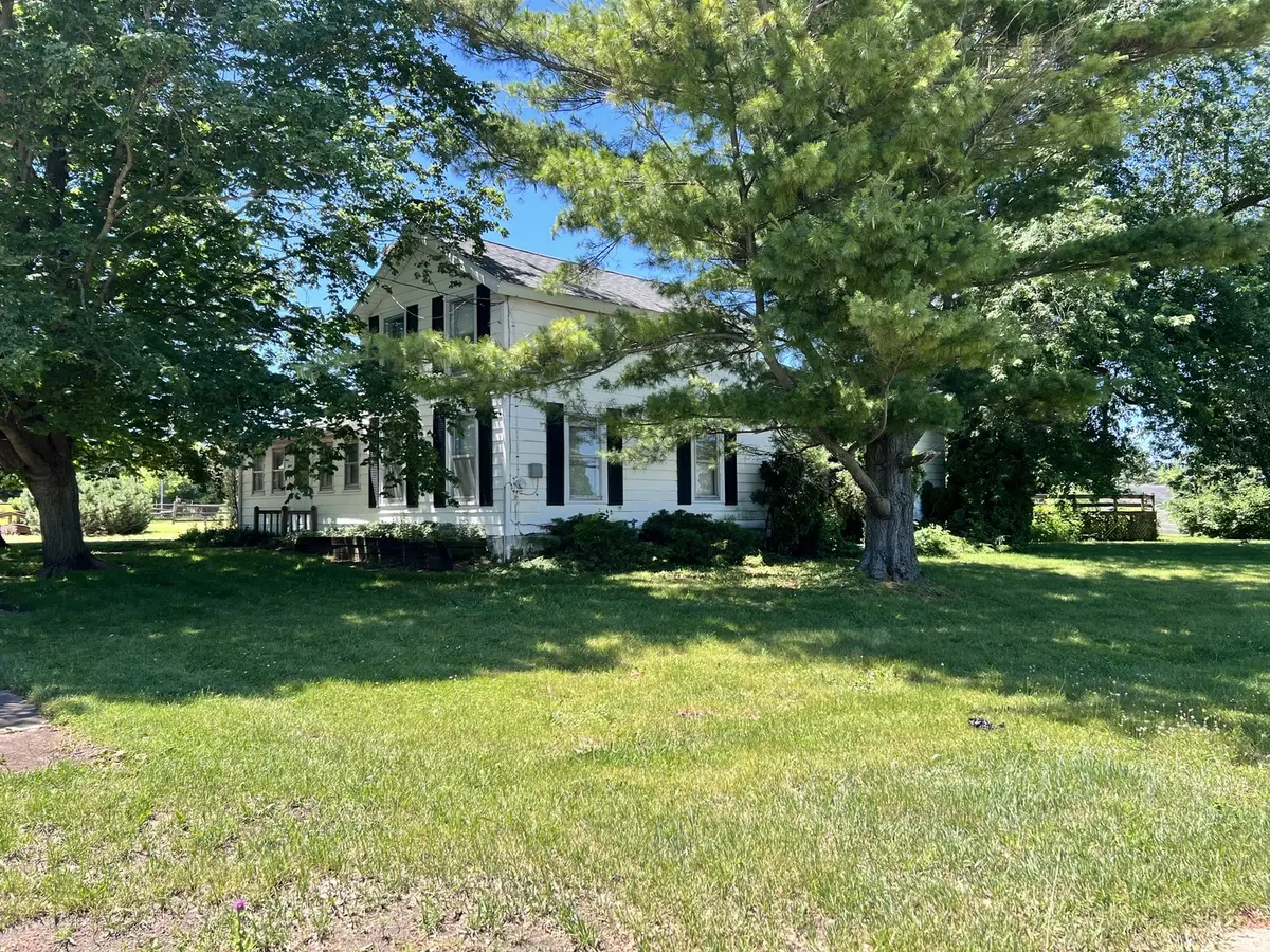 312 N West ST, Marengo, IL 60152