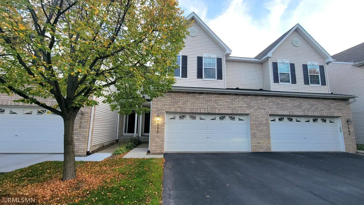 1355 White Oak DR, Chaska, MN 55318