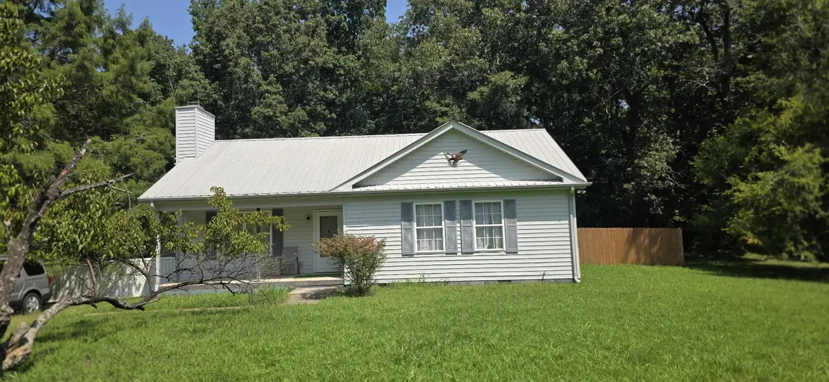 4060 Old Clarksville Pike, Clarksville, TN 37043