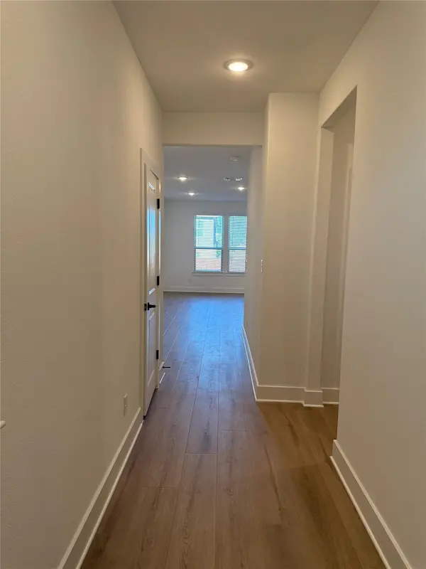 221 Groveland DR, Liberty Hill, TX 78642