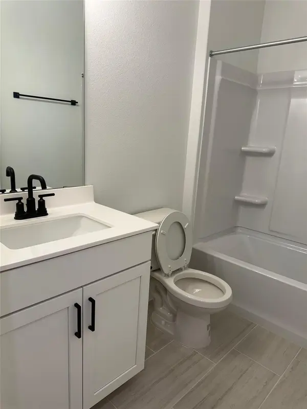 221 Groveland DR, Liberty Hill, TX 78642