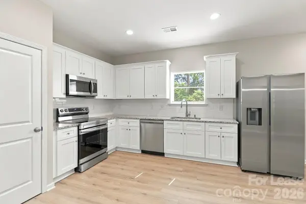 1023 N Ransom ST, Gastonia, NC 28052