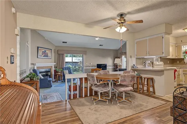 2467 Brookside DR, Lawrence, KS 66047