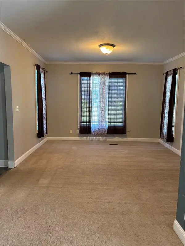 1106 Parallel ST, Atchison, KS 66002