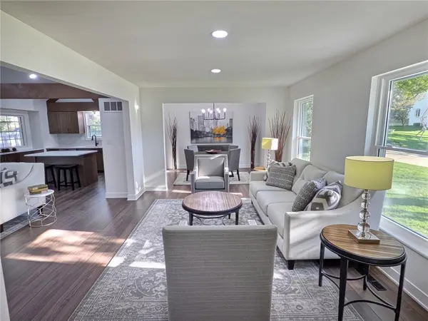 8809 Widmer RD, Lenexa, KS 66215