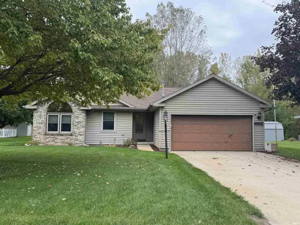 4346 N Westerner Winds DR, Warsaw, IN 46582-7676