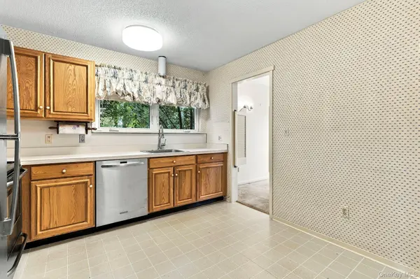 104 Heritage Hills #A, Somers, NY 10589
