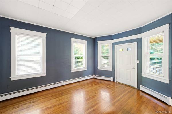 149 Fort Salonga RD, Northport, NY 11768