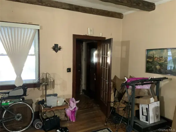 8834 Francis Lewis BLVD, Jamaica, NY 11427
