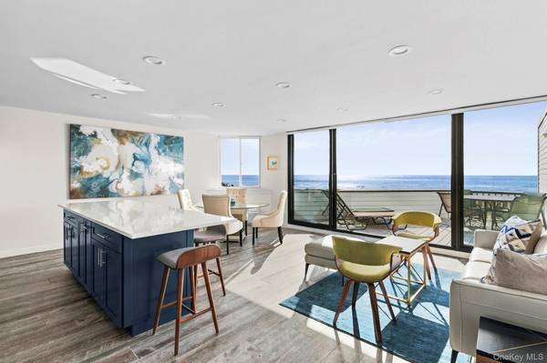 253 Dune RD #69, Westhampton Beach, NY 11978