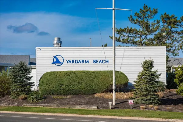 253 Dune RD #69, Westhampton Beach, NY 11978