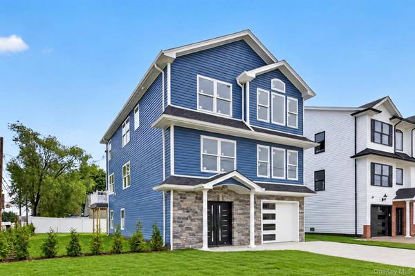 265 Roosevelt AVE, Freeport, NY 11520