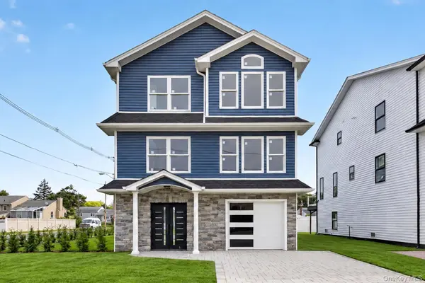 265 Roosevelt AVE, Freeport, NY 11520