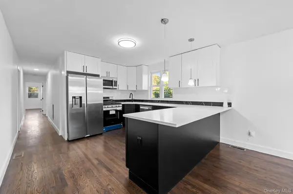 15715 110th AVE, Jamaica, NY 11433