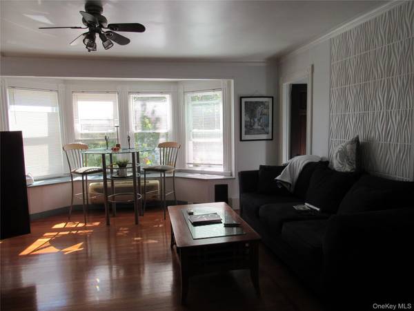 94 Main ST #1, Westhampton Beach, NY 11978