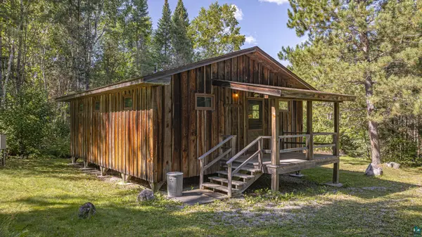 000 Fernberg Rd, Ely, MN 55731