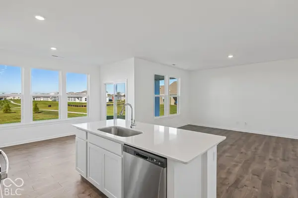 240 Hunters Ridge DR, Danville, IN 46122