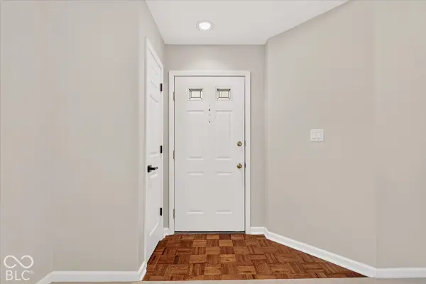 9503 Cadbury CIR, Indianapolis, IN 46260