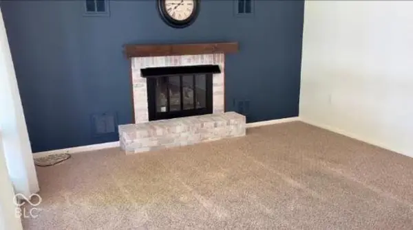 2820 Jordan DR, Columbus, IN 47203