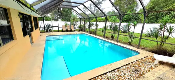 678 FAIRCHILD AVE, Deltona, FL 32725
