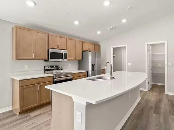 139 DANCING DAHLIA ST, Ruskin, FL 33570