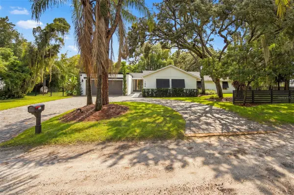 104 E 1ST AVE, Windermere, FL 34786
