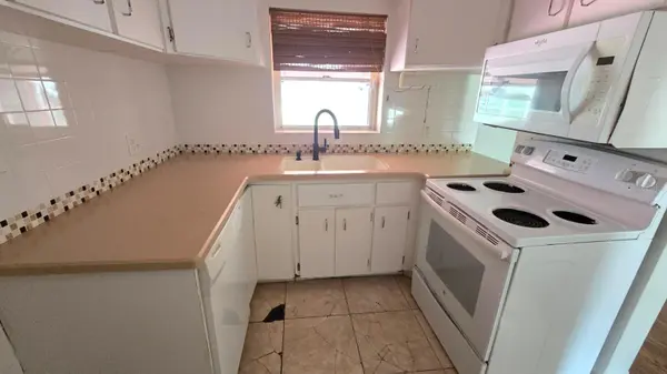 311 E WALNUT ST Avon Park, FL 33825