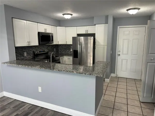 14049 FAIRWAY ISLAND DR #125, Orlando, FL 32837